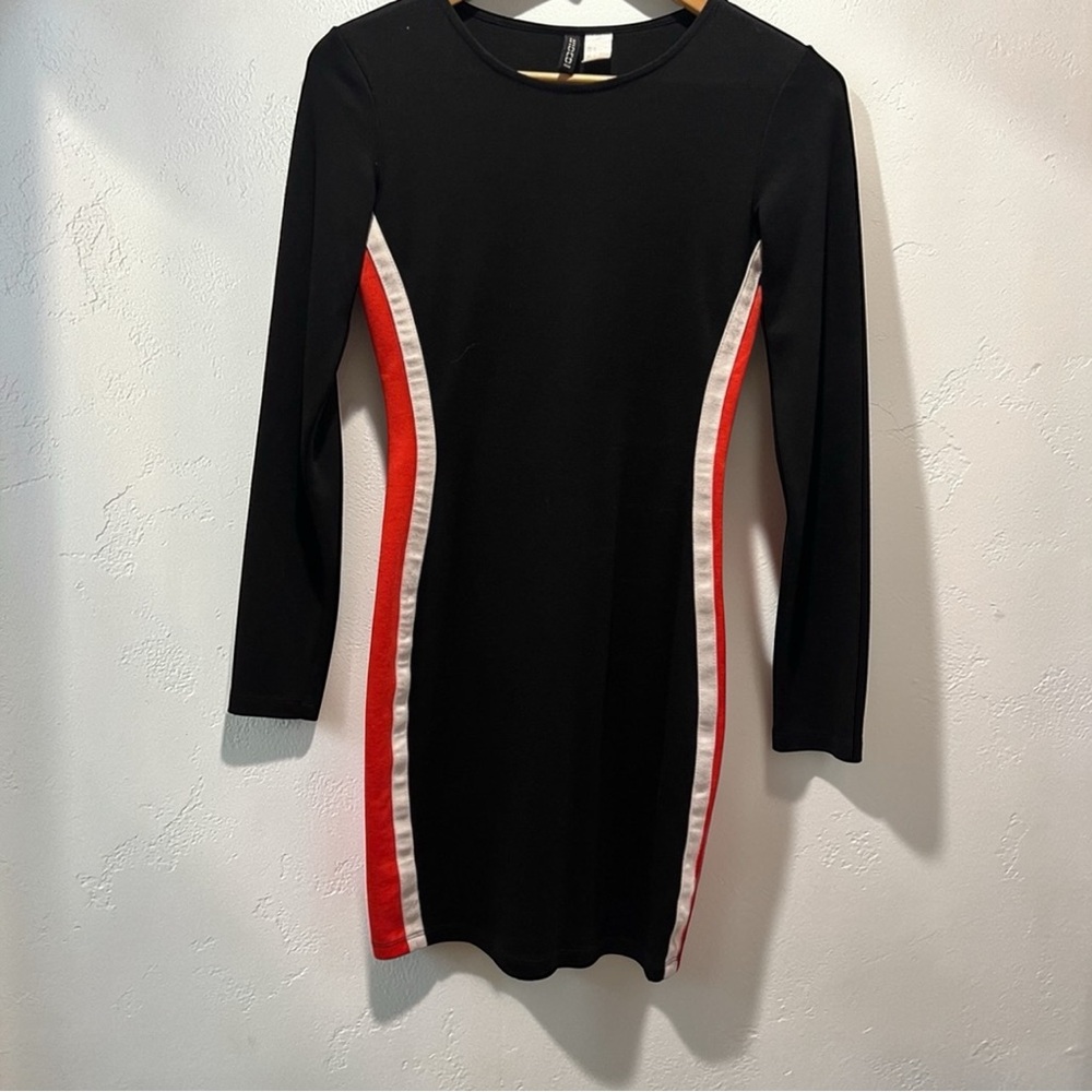 Black and Red Long Sleeve Dress